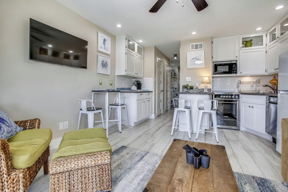 Condo (1 Bedroom) | Property amenity