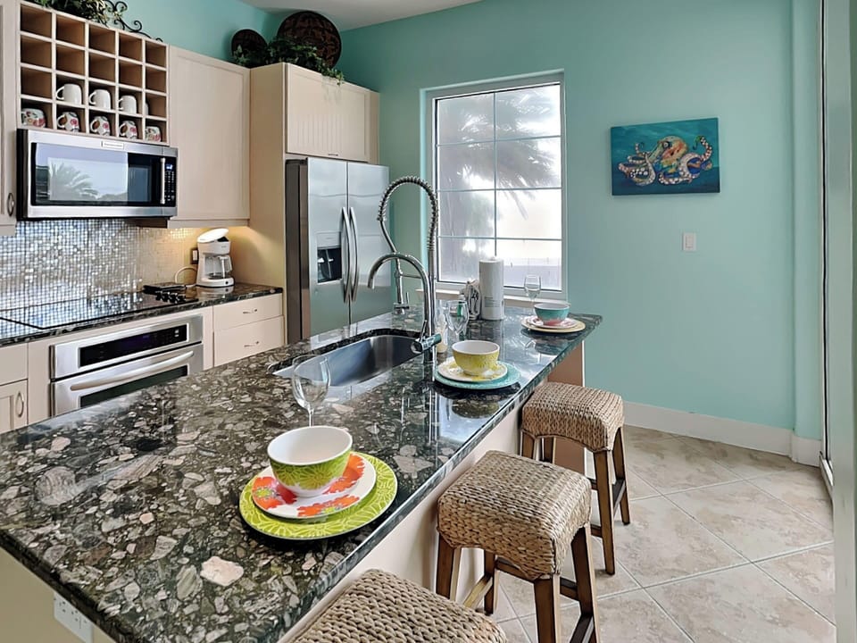 Condo (3 Bedrooms) | Property amenity