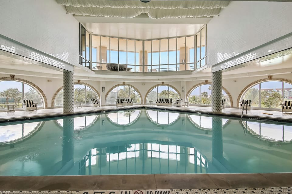 Condo (2 Bedrooms) | Property amenity