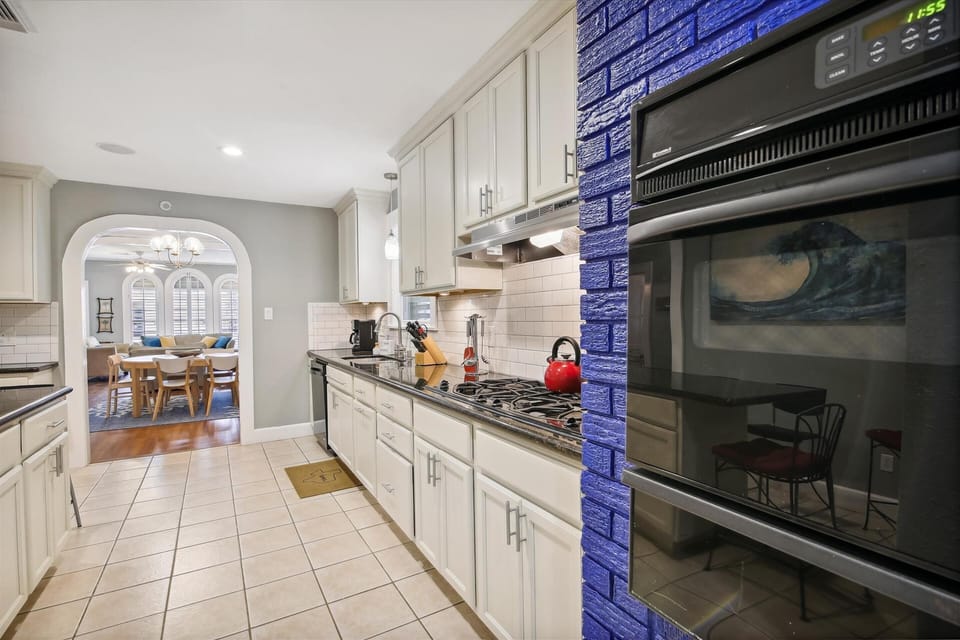 House (3 Bedrooms) | Property amenity