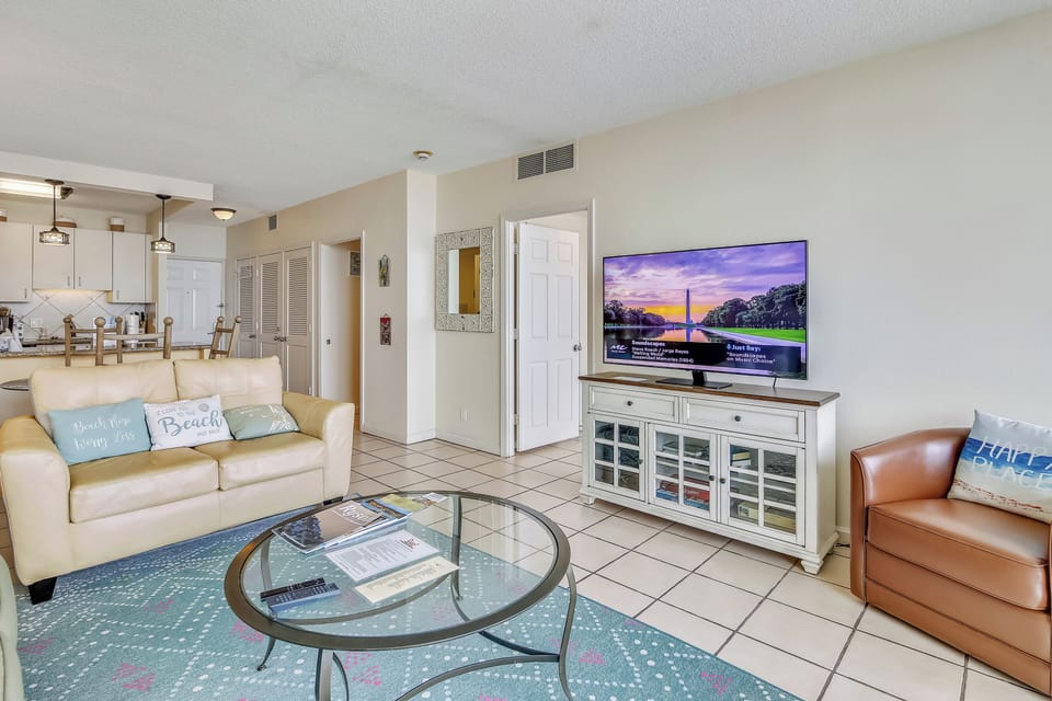 Condo (2 Bedrooms) | Property amenity