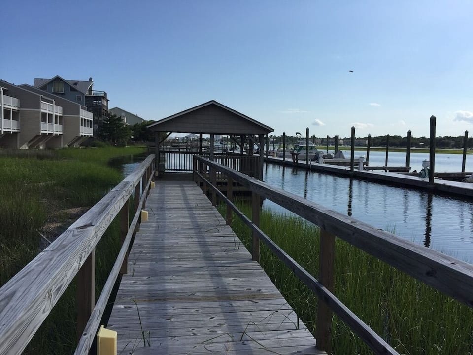 Docks