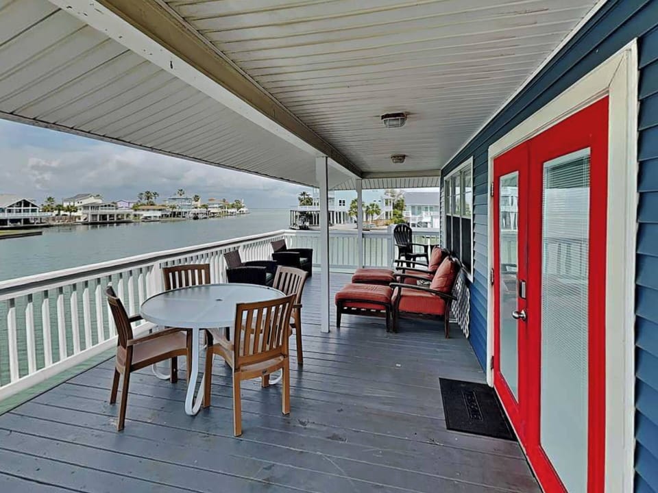 House (2 Bedrooms) | Property amenity