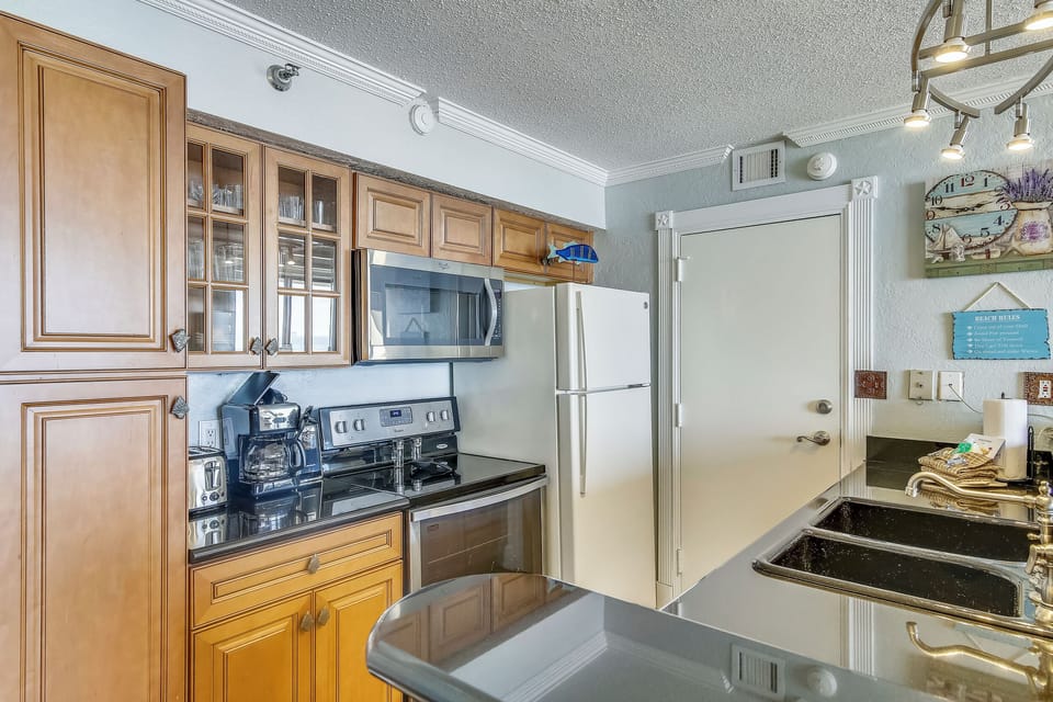 Condo (1 Bedroom) | Property amenity