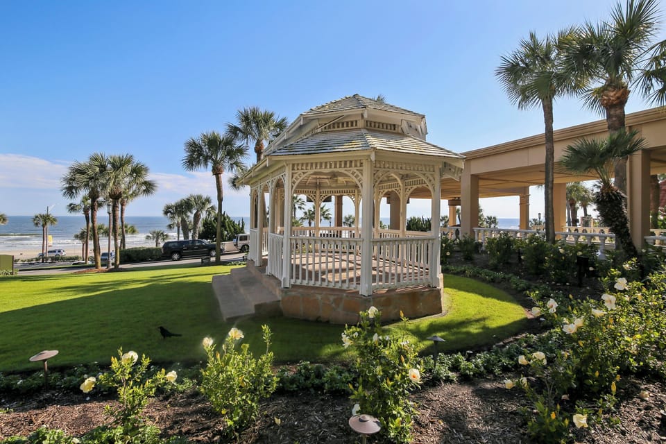 Condo (1 Bedroom) | Property amenity