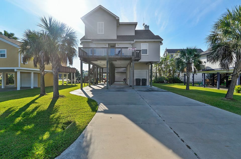 House (3 Bedrooms) | Property amenity