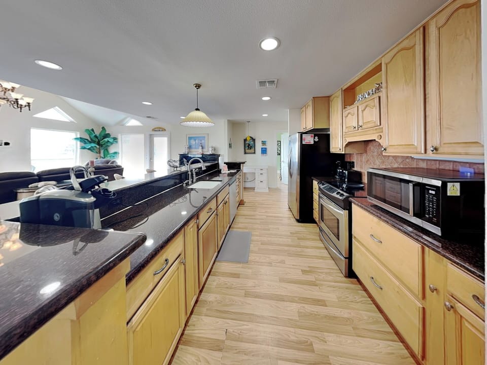 House (4 Bedrooms) | Property amenity