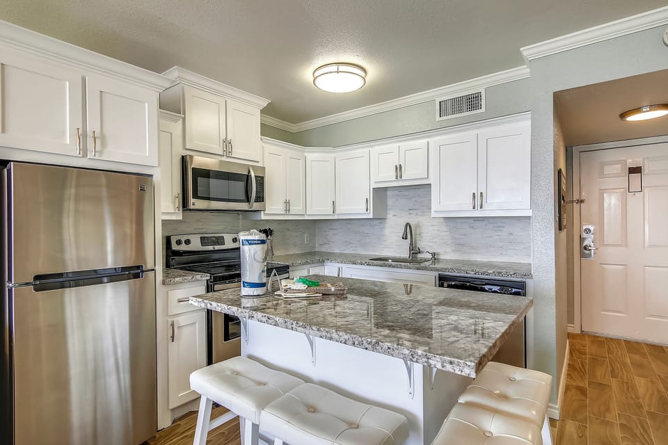Condo (3 Bedrooms) | Property amenity