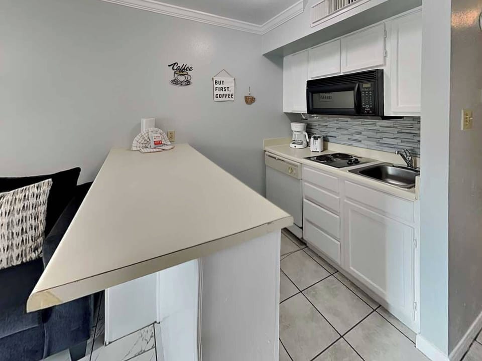 Condo (1 Bedroom) | Property amenity