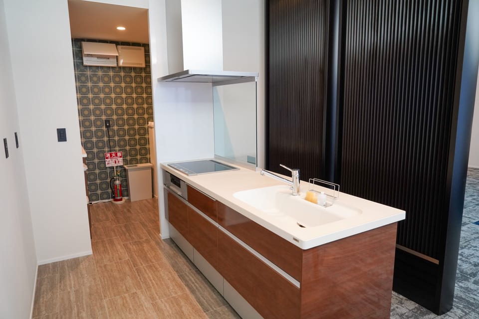 Design Condo for 6 Adults and 2 Children, Non Smoking | Private kitchen | Full-size fridge, microwave, stovetop, electric kettle