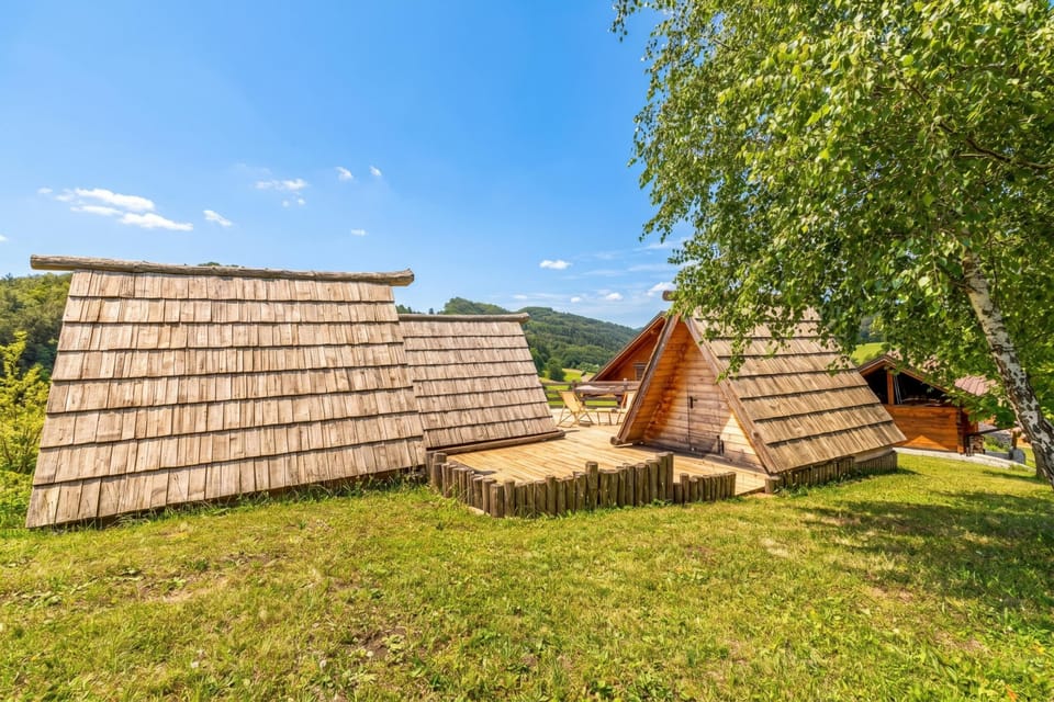 Family Chalet, Multiple Bedrooms, Mountainside (House Of Nature With Sauna And Tents) | Property grounds