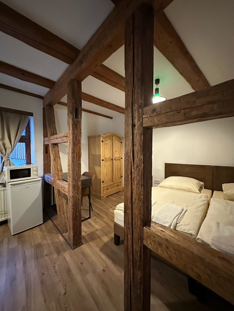 Double Room | Free WiFi, bed sheets