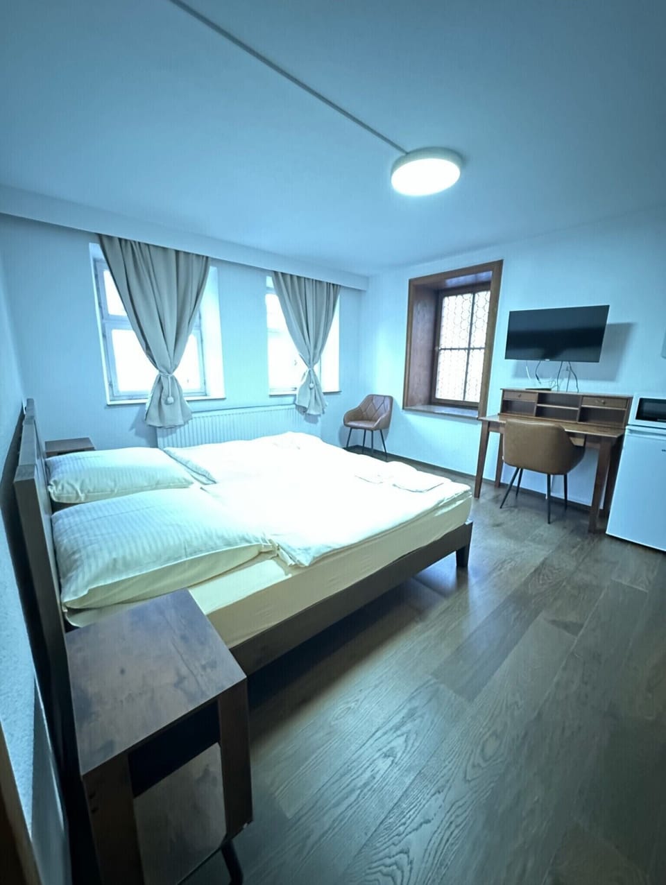 Double Room | Free WiFi, bed sheets