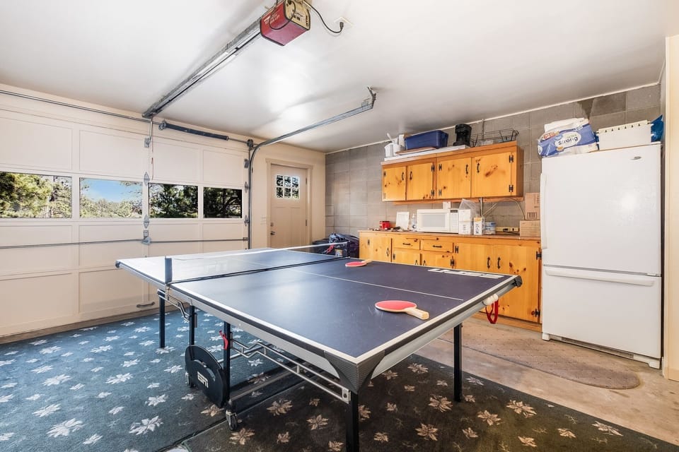 House, 5 Bedrooms | Game room