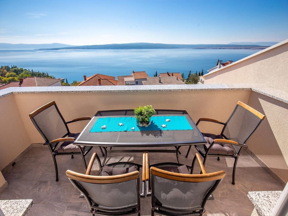 Holiday Home Swimming Pool