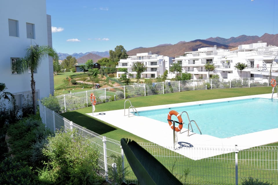 Holiday Home Swimming Pool