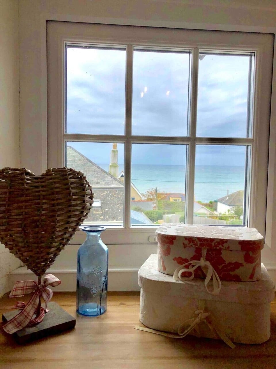 Double bedroom sea views 