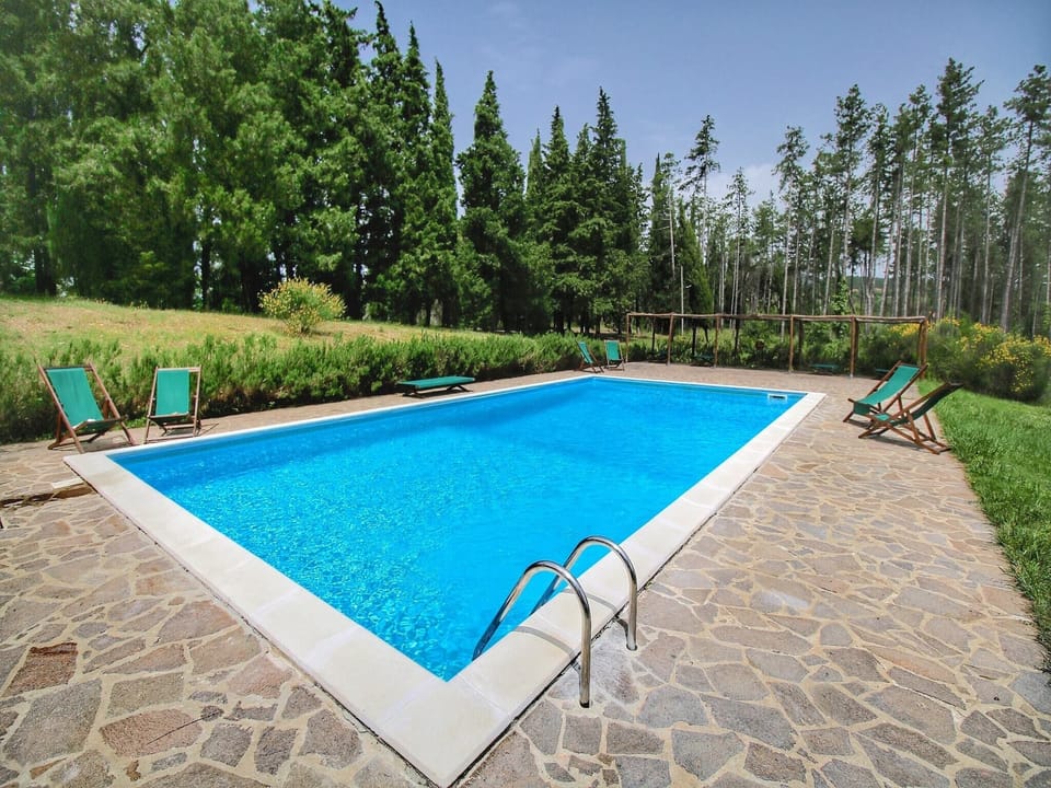 Holiday Home Swimming Pool