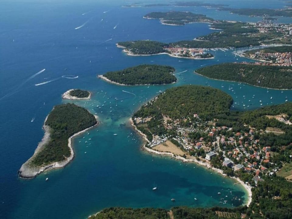 Region [summer] (>5 km)