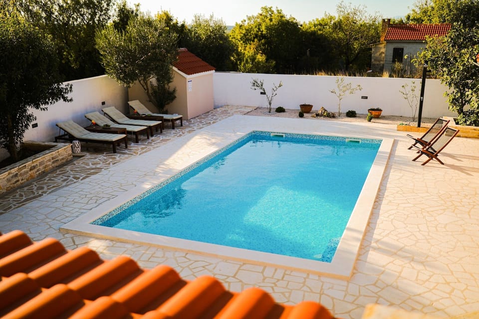 Holiday Home Swimming Pool