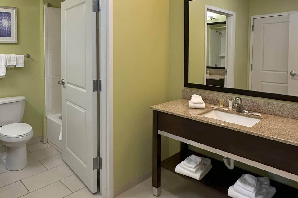 Suite, Multiple Beds, Non Smoking | Desk, iron/ironing board, free cribs/infant beds, free rollaway beds