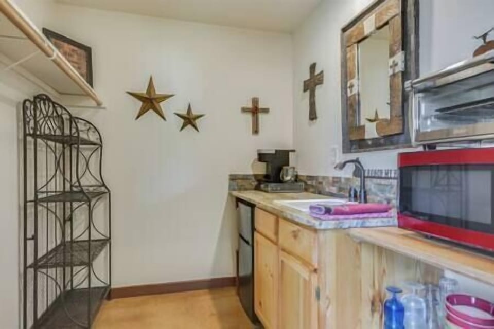 Kitchen area