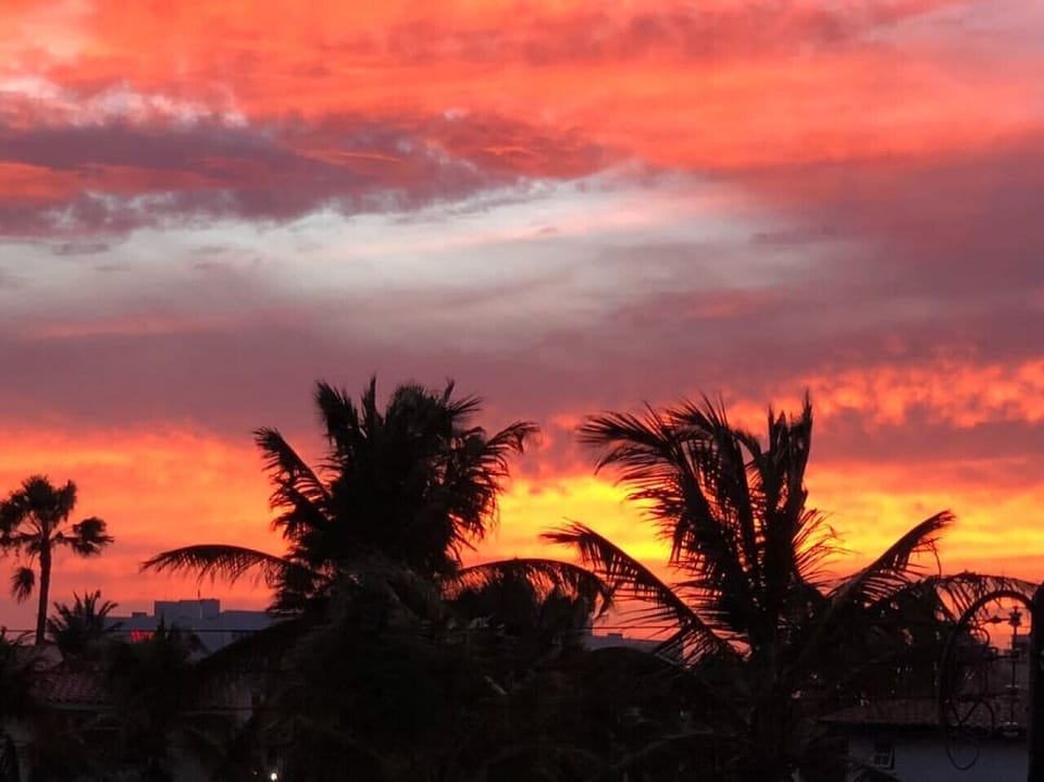 End your day with Aruba`s spectacular evening colors.