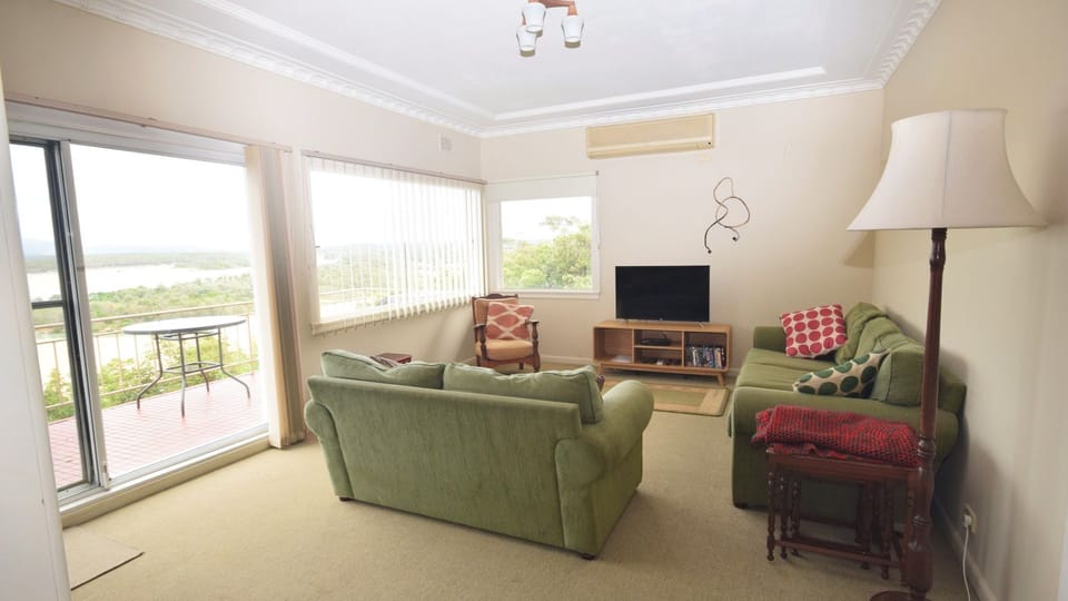 Lounge room