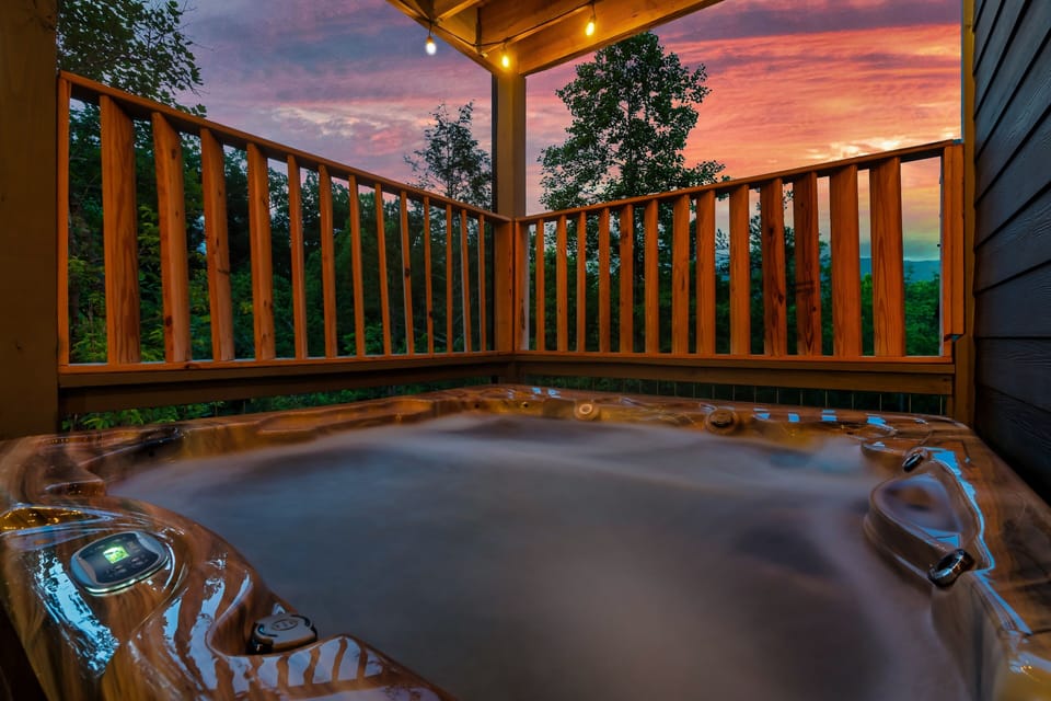 6-person hot tub