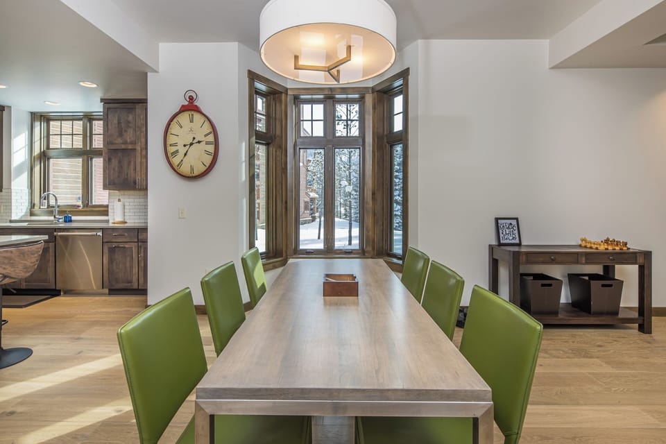 Enjoy the views and the meal | Main Level