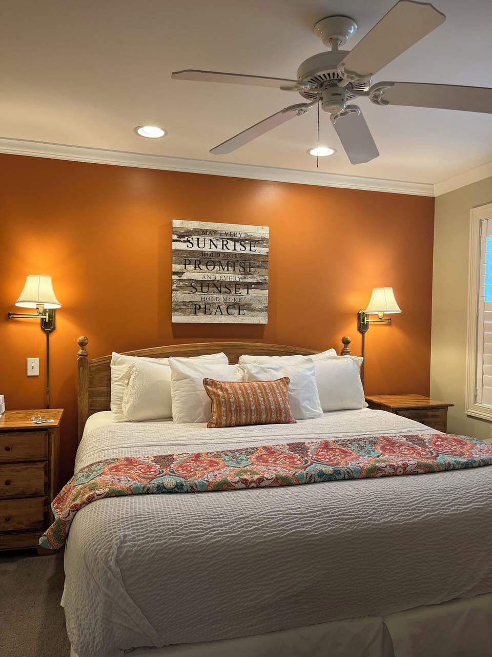 1 bedroom, premium bedding, pillowtop beds, laptop workspace