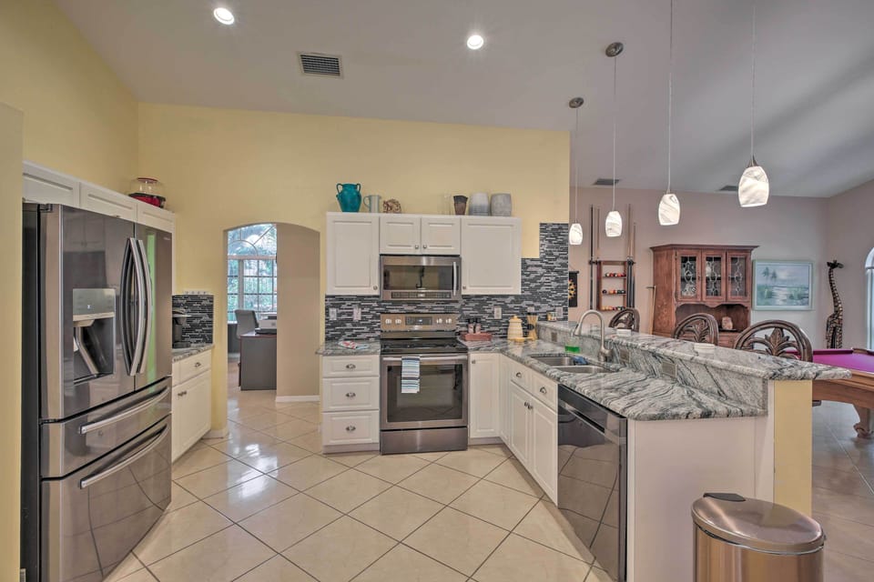 Kitchen | Fully Equipped