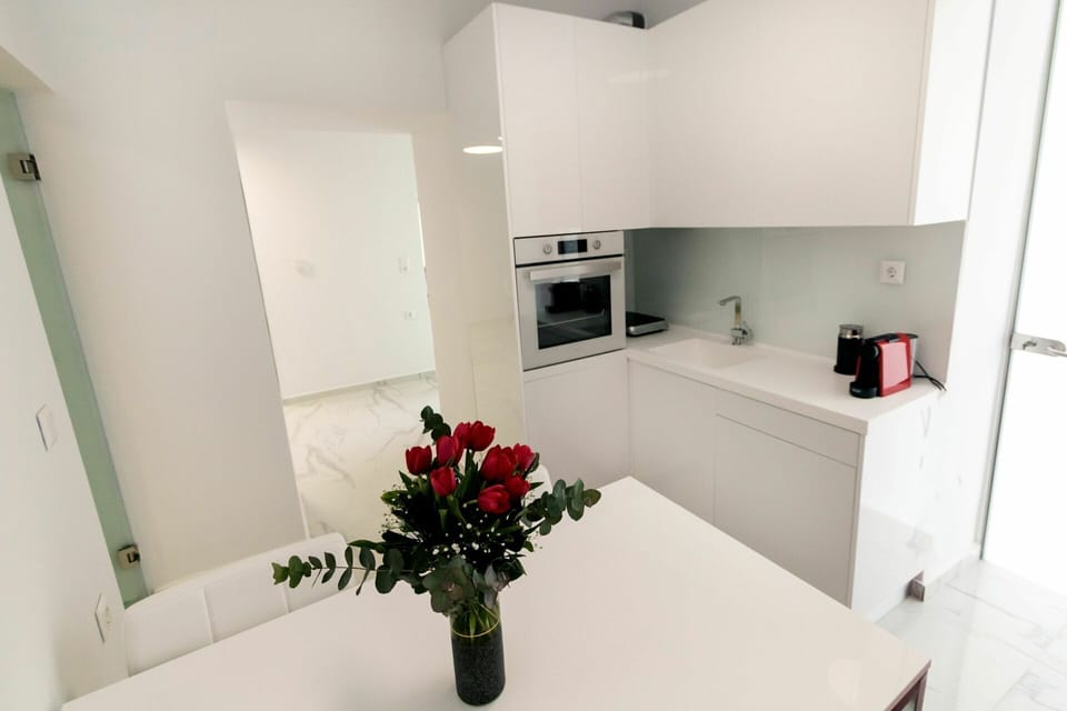 Dining Room, Kitchen