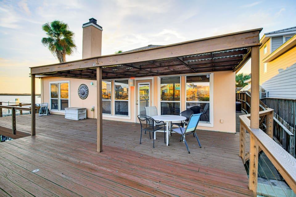 Waterfront Deck