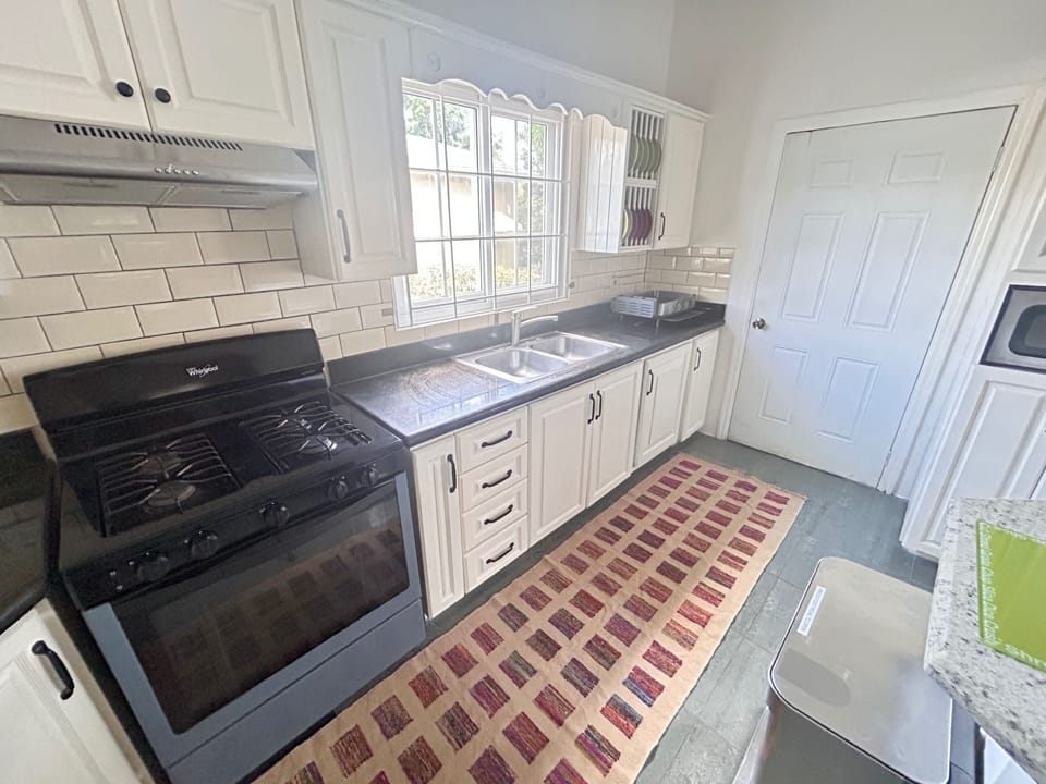 Villa | Private kitchen | Coffee/tea maker, fridge, microwave, oven