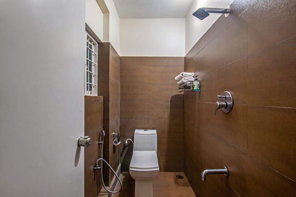 Standard Room | Desk, iron/ironing board