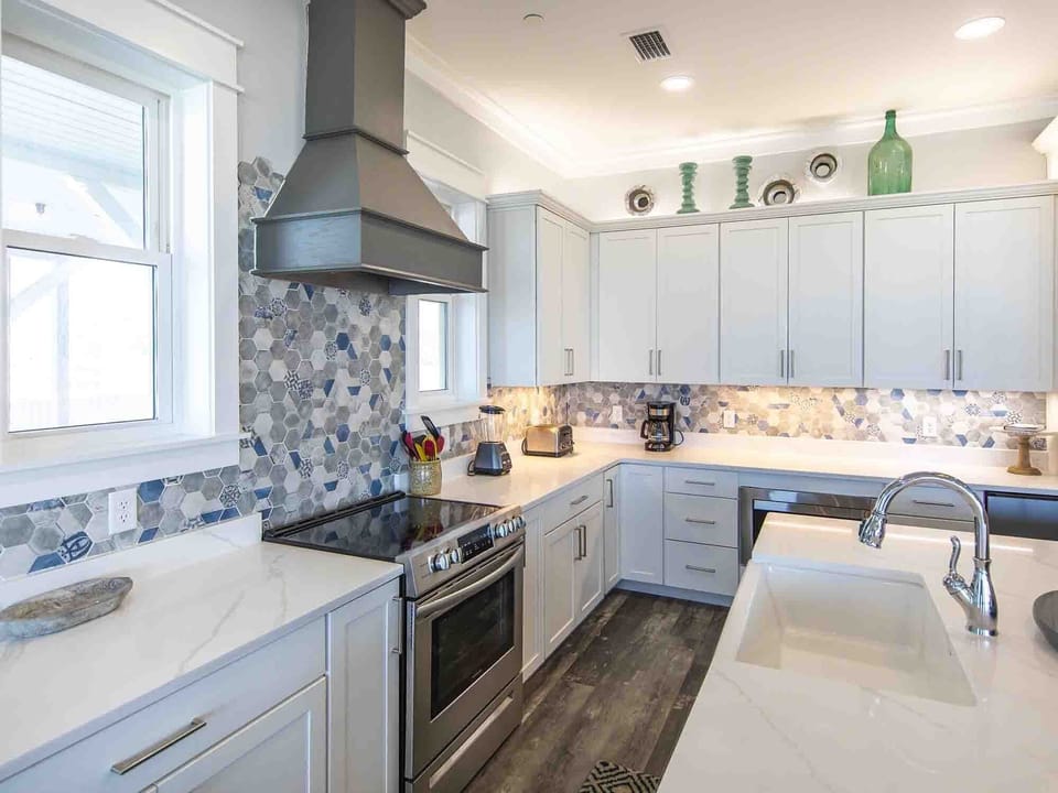 Kitchen - Stainless Steel Appliances & Plenty of Counter Space
