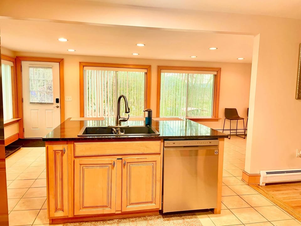 Kitchen (2)