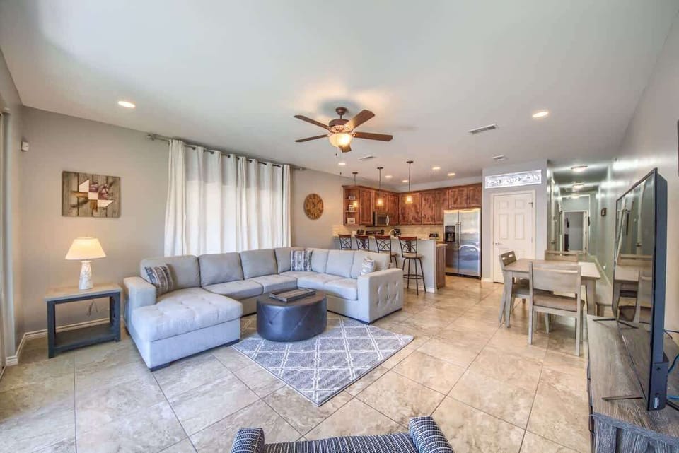Spacious living room with plenty of seating! 