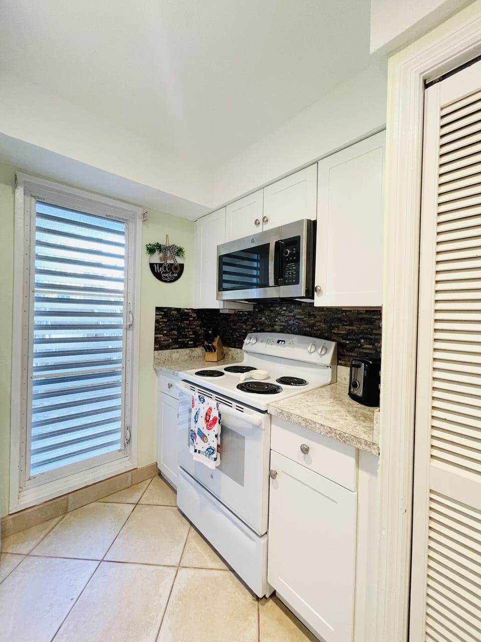 Well equipped kitchen