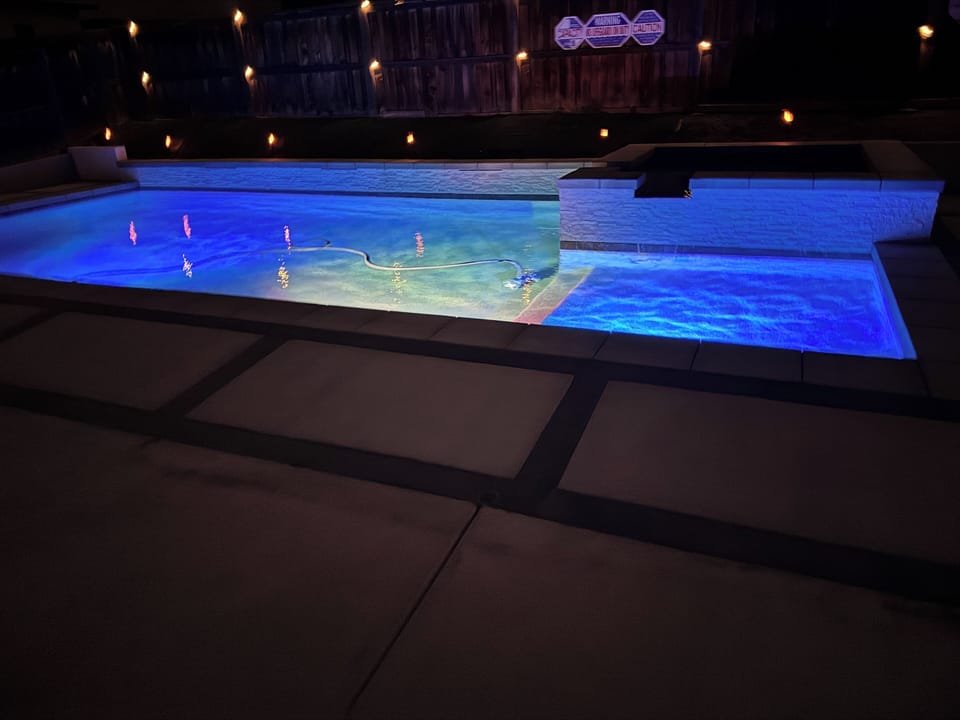 Pool Lights Up