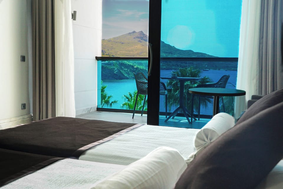 Family Room, Sea View | Premium bedding, in-room safe, soundproofing, free WiFi