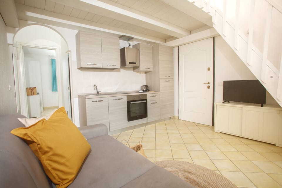 Kitchen or kitchenette,Living room