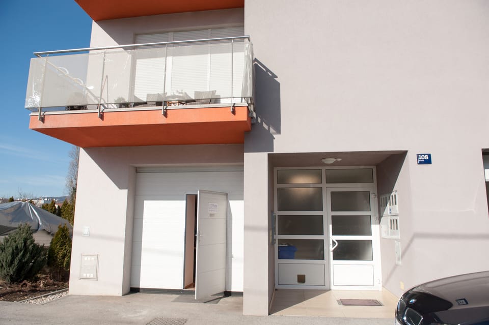 Apartment (One Bedroom apartment) | Exterior
