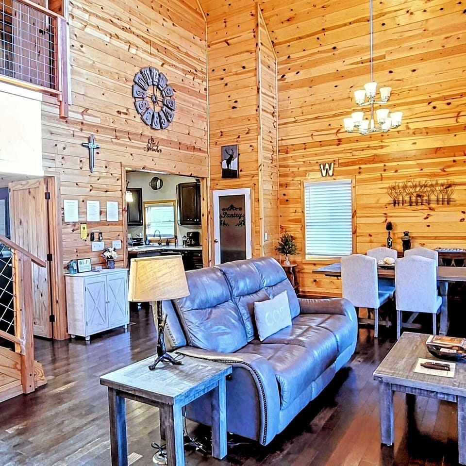 Open living/dining area with vaulted ceilings