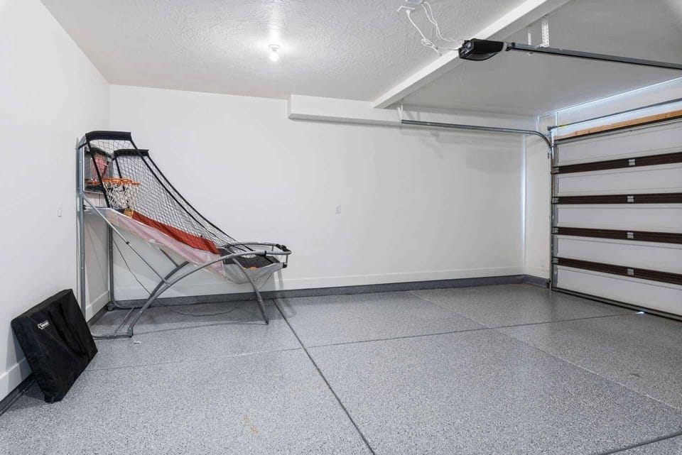 Townhome, 5 Bedrooms | Interior