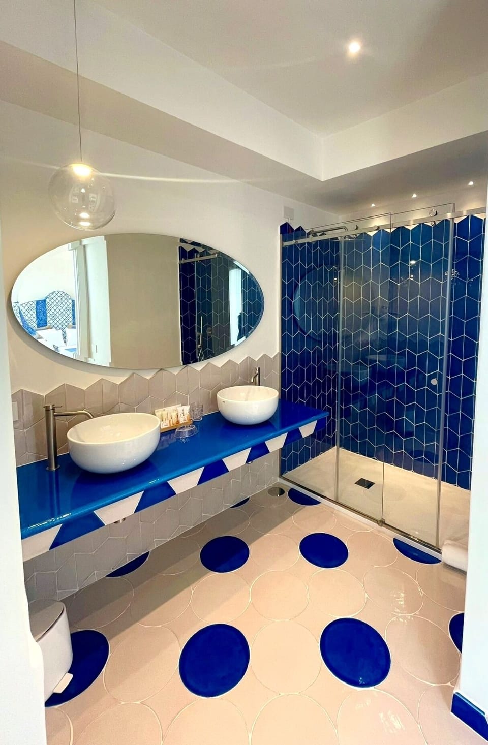 Room, 1 King Bed, Hot Tub, Sea View (Terrace) | Bathroom | Shower, rainfall showerhead, free toiletries, hair dryer