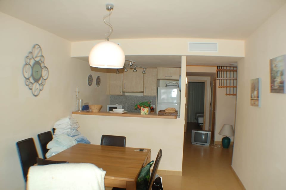 Apt Riells Blau D302 L'Escala (14)