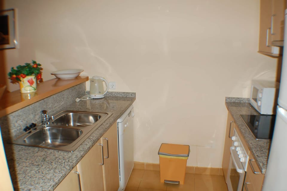DSC Apt Riells Blau D302 L'Escala