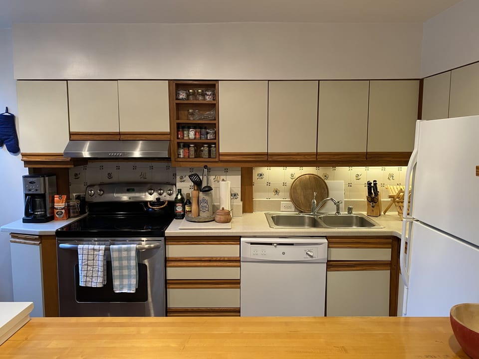 full kitchen